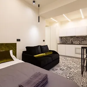 Pay60 -crescenzago- Luxury Yellow House Milano